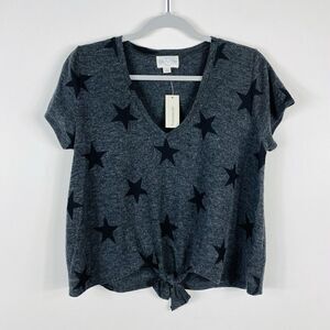 Jun & Ivy Francesca's Sz Large Star Print Tie Front V-Neck Tee Top Heather Gray